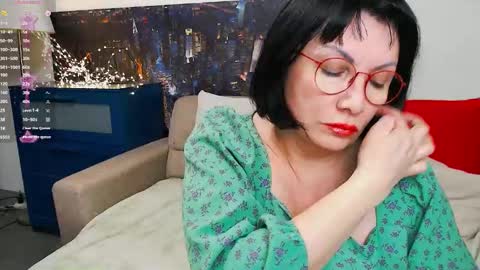 Snapshot of susanflower chatting on March 2025 10:16:02 AM Susan online show from March 2025 10:16:02 AM