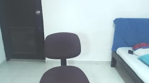 Snapshot of susanleroy chatting on February 2025 11:49:01 AM susanleroy online show from February 2025 11:49:01 AM