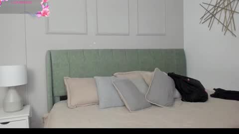 Snapshot of susannewolf_ chatting on March 2026 12:16:02 PM Amelia online show from March 2026 12:16:02 PM