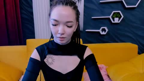 Snapshot of susannjohnson chatting on January 2025 06:10:01 AM susannjohnson online show from January 2025 06:10:01 AM