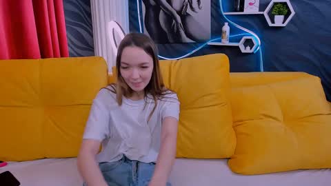 Snapshot of susannjohnson chatting on January 2025 01:09:01 PM susannjohnson online show from January 2025 01:09:01 PM