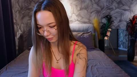 Snapshot of susannjohnson chatting on September 2025 12:23:02 AM susannjohnson online show from September 2025 12:23:02 AM