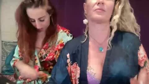 Snapshot of susieandlacey chatting on June 2026 07:10:01 AM Susie and Lacey online show from June 2026 07:10:01 AM