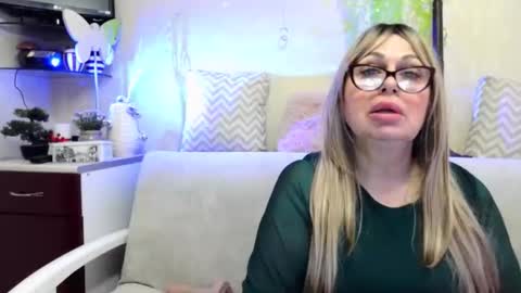 SusiexNoreen online show from April 2026 07:03:02 AM