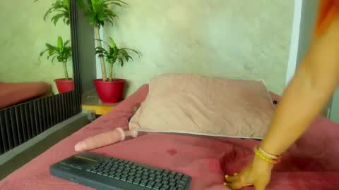 Snapshot of sussanmilf_ chatting on February 2025 05:20:02 PM sussanmilf online show from February 2025 05:20:02 PM