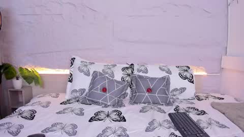 Susy online show from March 2026 03:56:01 AM