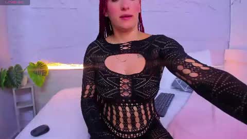 Snapshot of sussy1x_ chatting on July 2026 04:25:01 AM Susy online show from July 2026 04:25:01 AM