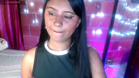 Snapshot of sussy_222 chatting on February 2025 01:22:01 AM susy online show from February 2025 01:22:01 AM