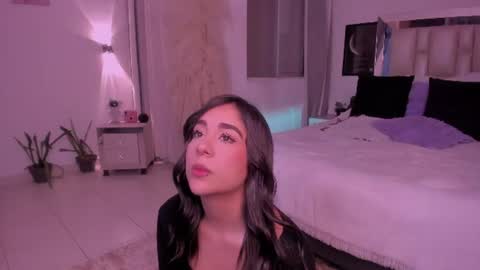 Snapshot of sussy_bell_ chatting on June 2026 11:35:01 PM sussy_bell_ online show from June 2026 11:35:01 PM