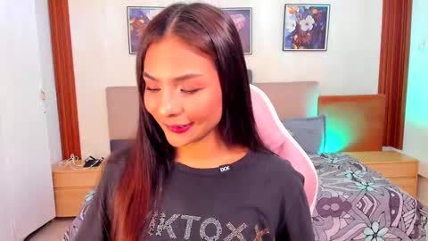 sussy_sweet4u online show from September 2025 10:49:02 AM