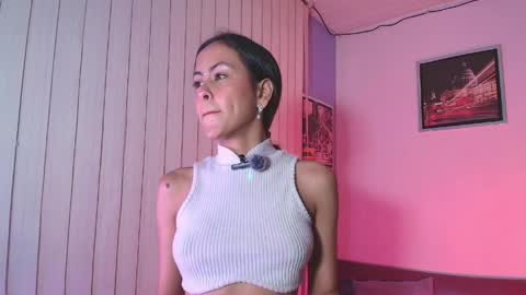 Susy online show from April 2026 04:57:01 AM