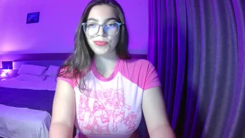 susyli online show from November 2025 05:00:01 PM