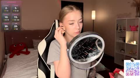 Snapshot of susyschuerholz chatting on April 2026 01:15:01 PM Jessica online show from April 2026 01:15:01 PM