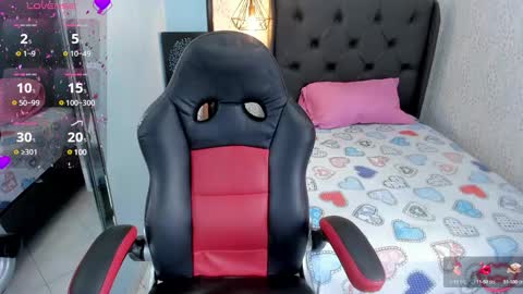 S U Z E T  online show from January 2025 07:45:01 PM