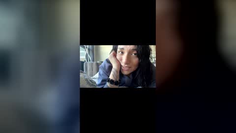 Suzy online show from November 2025 07:36:02 PM