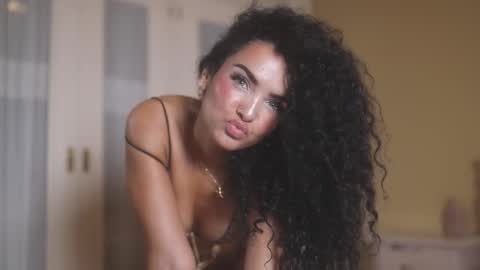 suzysuza online show from February 2026 08:56:01 PM