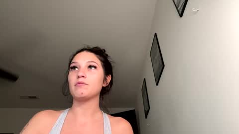 Snapshot of svtf2323 chatting on February 2025 09:04:02 PM SV online show from February 2025 09:04:02 PM