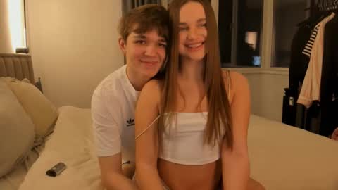 Snapshot of sw33theart_b0y chatting on January 2025 07:51:01 PM Nate 3 online show from January 2025 07:51:01 PM