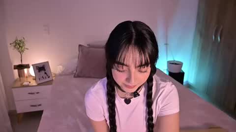 Snapshot of sw_sofi chatting on September 2025 01:20:01 AM Sofis schedule 10pm until 4am GMT-5 online show from September 2025 01:20:01 AM