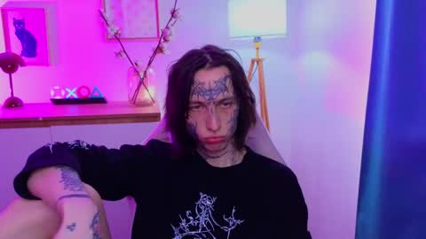 Snapshot of swagamee chatting on April 2026 12:27:02 PM Eric online show from April 2026 12:27:02 PM