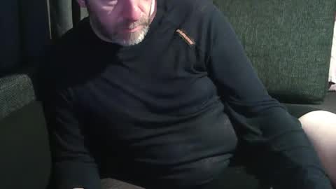 Snapshot of swartarn chatting on April 2026 11:02:01 PM ArnSwart online show from April 2026 11:02:01 PM