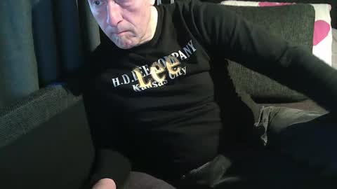 Snapshot of swartarn chatting on April 2026 04:55:01 PM ArnSwart online show from April 2026 04:55:01 PM