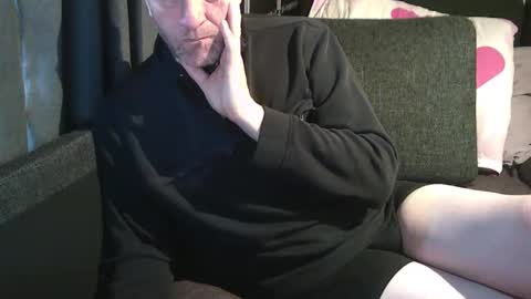 Snapshot of swartarn chatting on April 2026 02:27:02 PM ArnSwart online show from April 2026 02:27:02 PM