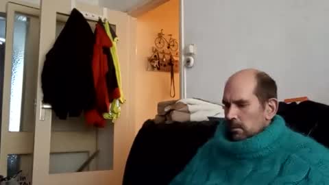 sweaterboy666 online show from October 2025 11:25:01 AM