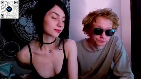 sweaties3 online show from November 2025 04:22:01 PM