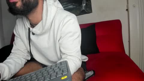 Snapshot of sweatyhairypig1 chatting on November 2025 11:05:01 PM joel bliss online show from November 2025 11:05:01 PM