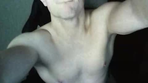 Snapshot of sweeeettt___ chatting on September 2025 06:20:01 PM sweeeettt___ online show from September 2025 06:20:01 PM