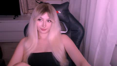 Kate online show from December 2025 10:55:02 AM