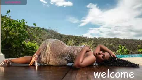 Snapshot of sweer_oshun chatting on April 2026 04:44:02 PM Evangeline online show from April 2026 04:44:02 PM