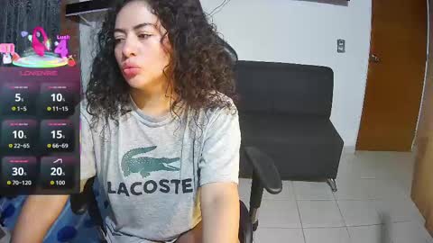 Snapshot of sweet10salome chatting on November 2025 11:43:02 AM sweet10salome online show from November 2025 11:43:02 AM