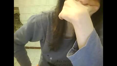 Snapshot of sweet4y0u chatting on April 2026 05:37:01 PM sweet4y0u online show from April 2026 05:37:01 PM