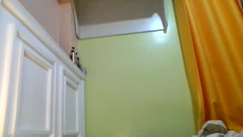 sweet52537 online show from March 2026 10:05:01 PM