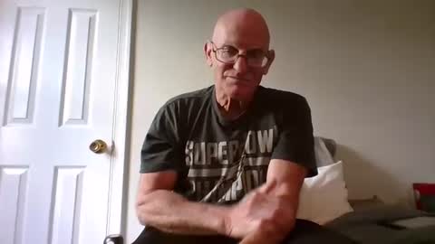 Snapshot of sweet6161 chatting on April 2026 04:32:01 PM Zeppelin man online show from April 2026 04:32:01 PM