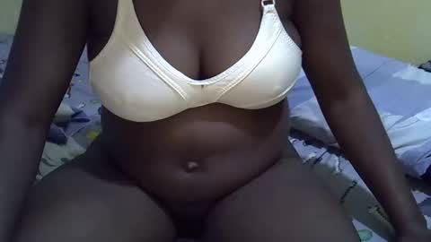 Snapshot of sweet_0012 chatting on December 2025 11:20:01 PM Cecee online show from December 2025 11:20:01 PM