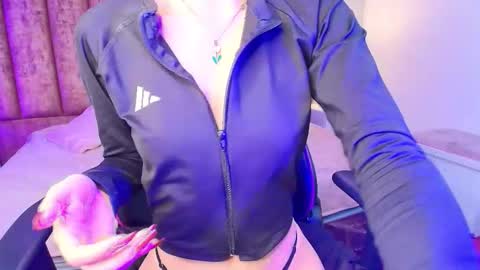 Snapshot of sweet_1angel chatting on March 2026 04:52:01 AM Sweet 1Angel online show from March 2026 04:52:01 AM