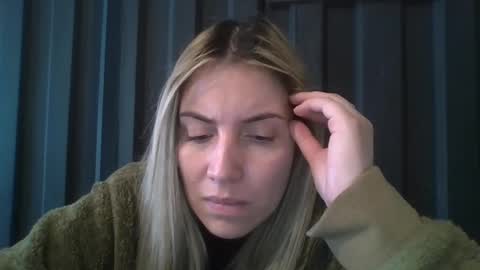 Sweet  alana online show from September 2025 11:59:02 AM