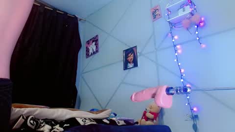 Snapshot of sweet__babyy_ chatting on September 2025 09:58:01 AM sweet__babyy_ online show from September 2025 09:58:01 AM