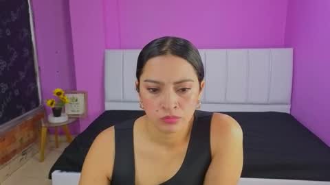 sweet_ahinara online show from December 2025 01:38:02 PM