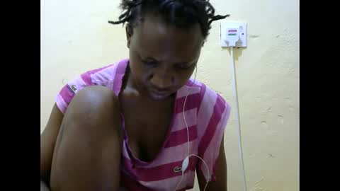 Snapshot of sweet_amor254 chatting on October 2025 08:07:02 AM Silvia online show from October 2025 08:07:02 AM