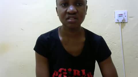 Snapshot of sweet_amor254 chatting on November 2025 07:02:02 PM Silvia online show from November 2025 07:02:02 PM