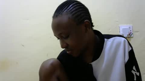 Snapshot of sweet_amor254 chatting on November 2025 08:36:02 AM Silvia online show from November 2025 08:36:02 AM