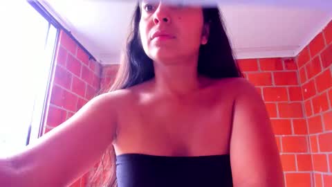 Snapshot of sweet_and_hot_alaia chatting on November 2025 05:13:01 PM sweet and hot alaia online show from November 2025 05:13:01 PM