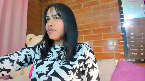 Stephanie online show from February 2025 09:58:01 PM