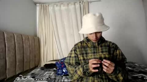 Andy online show from November 2025 05:08:02 AM