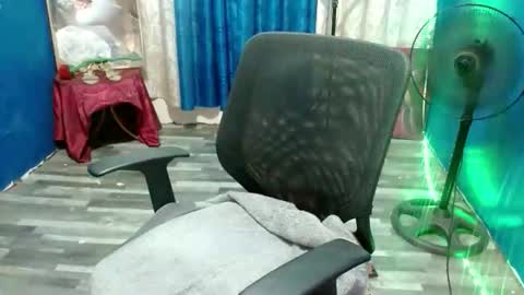 Chelsy online show from October 2025 01:22:01 PM