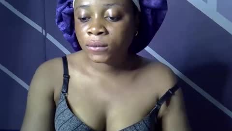 Snapshot of sweet_berry31 chatting on March 2026 12:11:01 AM baby girl online show from March 2026 12:11:01 AM